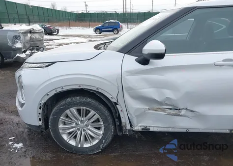 2023 Mitsubishi Outlander Es 2.5 2Wd z USA, uszkodzony, nr VIN JA4J3TA86PZ016091